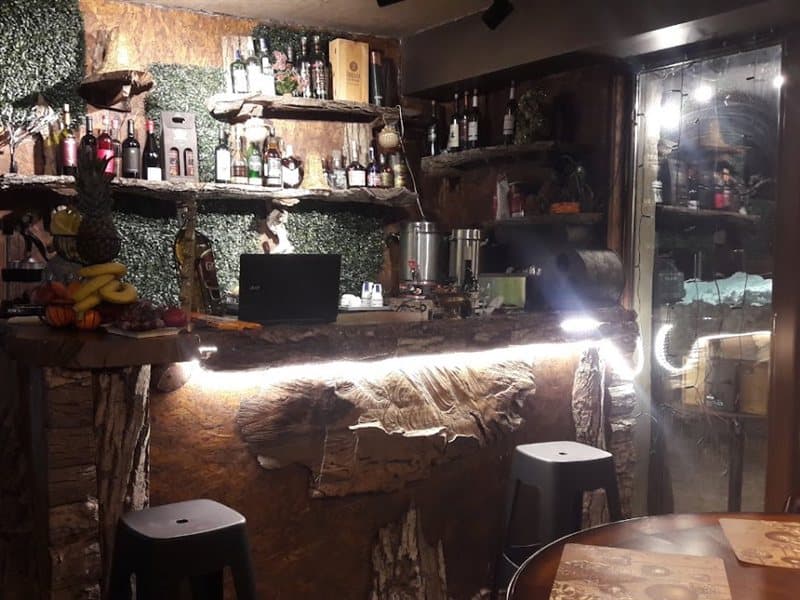 Cozy Cafe Bar (Loft 2)