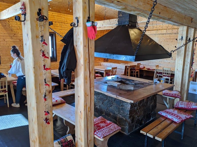 Khada Hut (Khizhina)